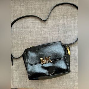 MICHAEL KORS black, patent crossbody handbag!